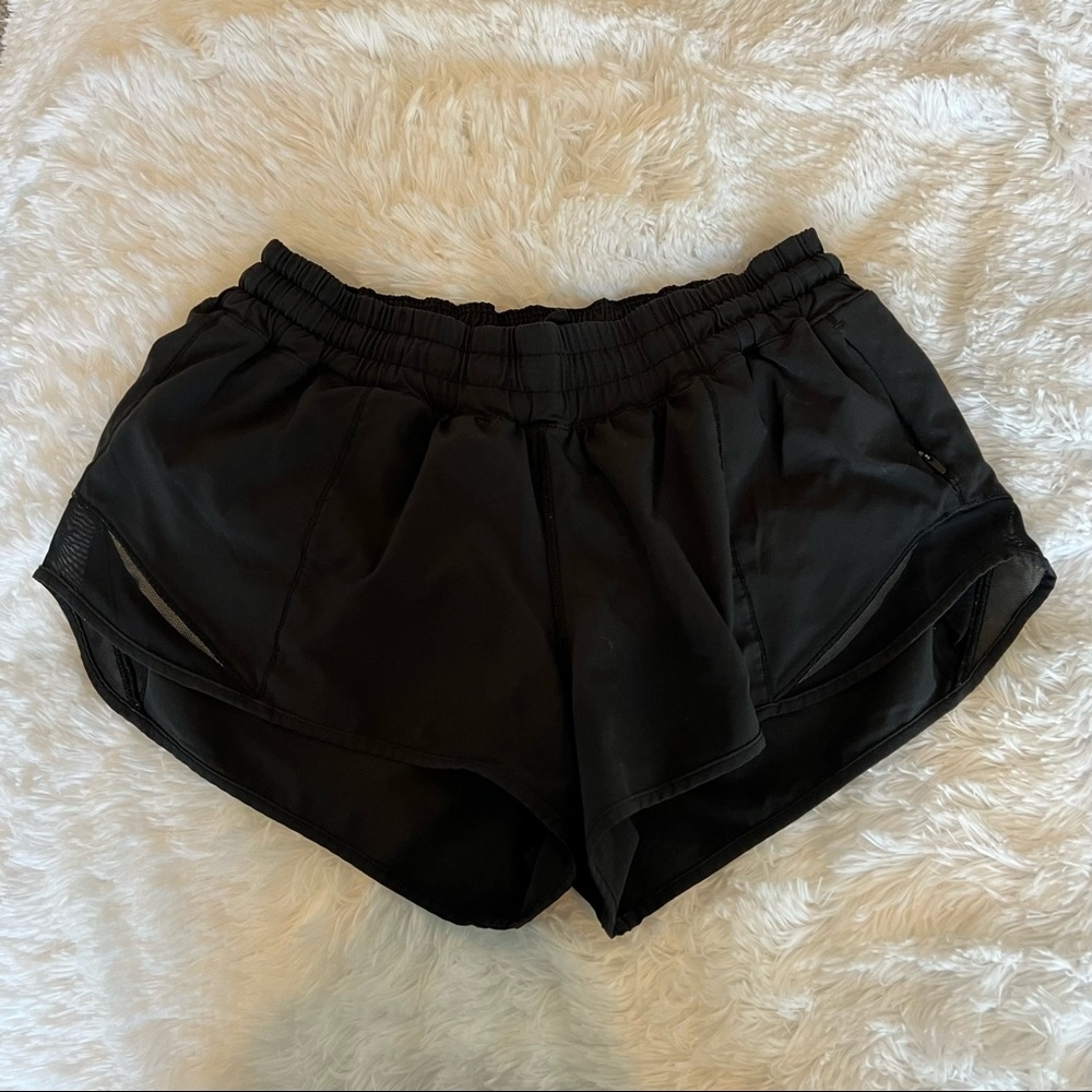 Lululemon Hotty Hot Shorts | Size 8 Regular